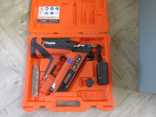Paslode ppn35xi nail gun - , with